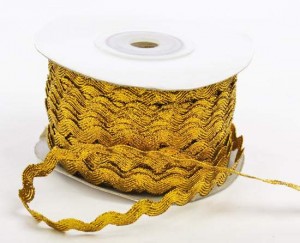 metallic_gold_ric_rac_25_yard_spool